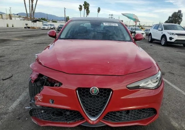 Alfa Romeo Giulia cena 44900 przebieg: 75000, rok produkcji 2018 z Serock małe 46